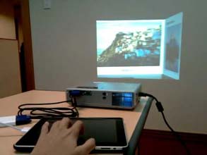 how i pad works with projector